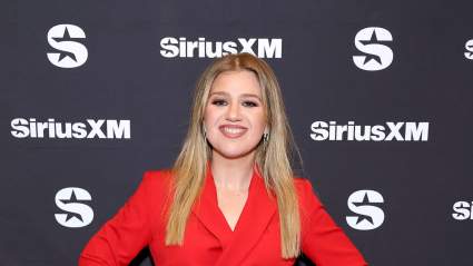 Kelly Clarkson Fans Express Concern Over Major Change as She Shifts Priorities