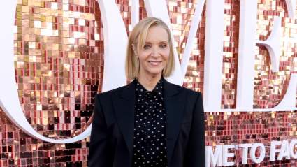 Lisa Kudrow Gives Her Hot Take on ‘Friends’ ‘We Were on a Break’ Debate Decades Later