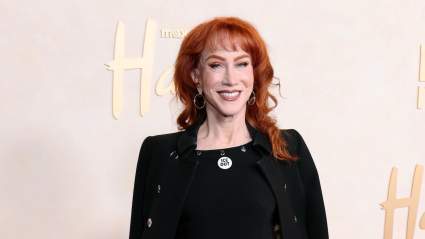 Famous Redhead Kathy Griffin Wows With Platinum Blonde Transformation to Support Selma Blair