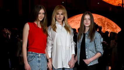 Nicole Kidman Shares Rare Photo With Daughters on First Mother’s Day Since Keith Urban Split