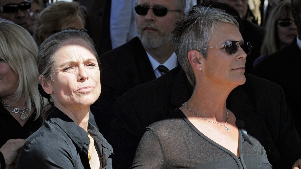 Kelly Curtis and Jamie Lee Curtis.