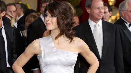 The Gorgeous Marisa Tomei’s Best & Most Beautiful Red Carpet Photos Ever