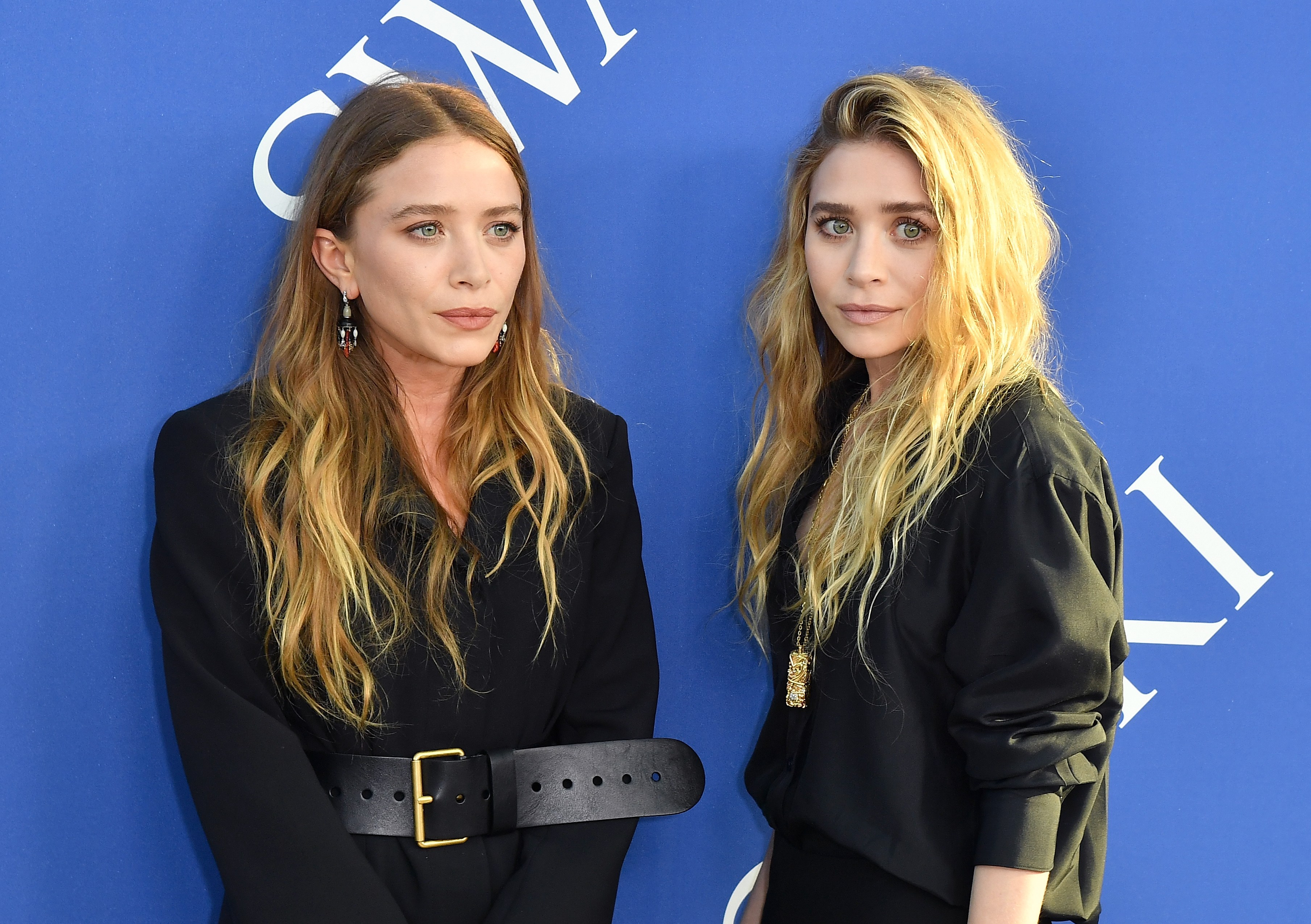 Mary-Kate and Ashley Olsen Pose In Family Photos from Brother's Wedding