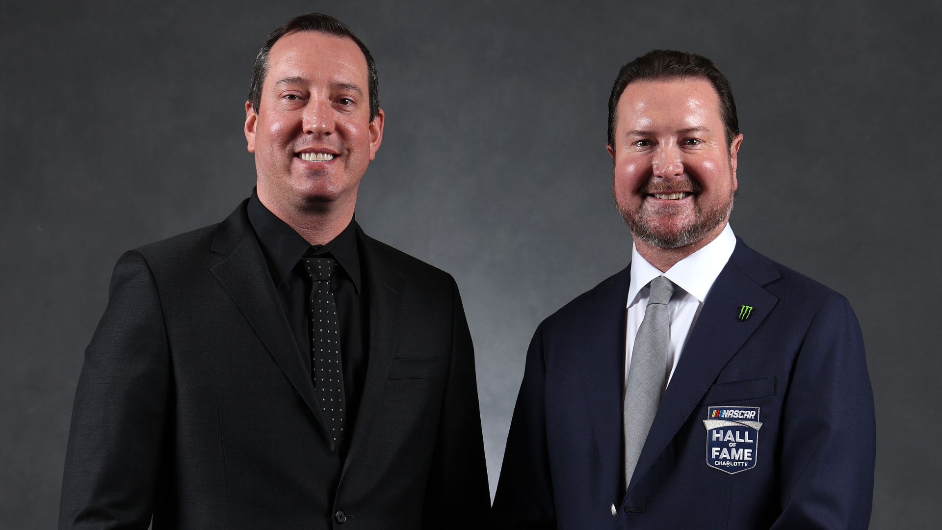 Kurt Busch homenageia seu falecido irmão Kyle com uma homenagem emocionante