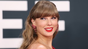 Closeup of Taylor Swift.