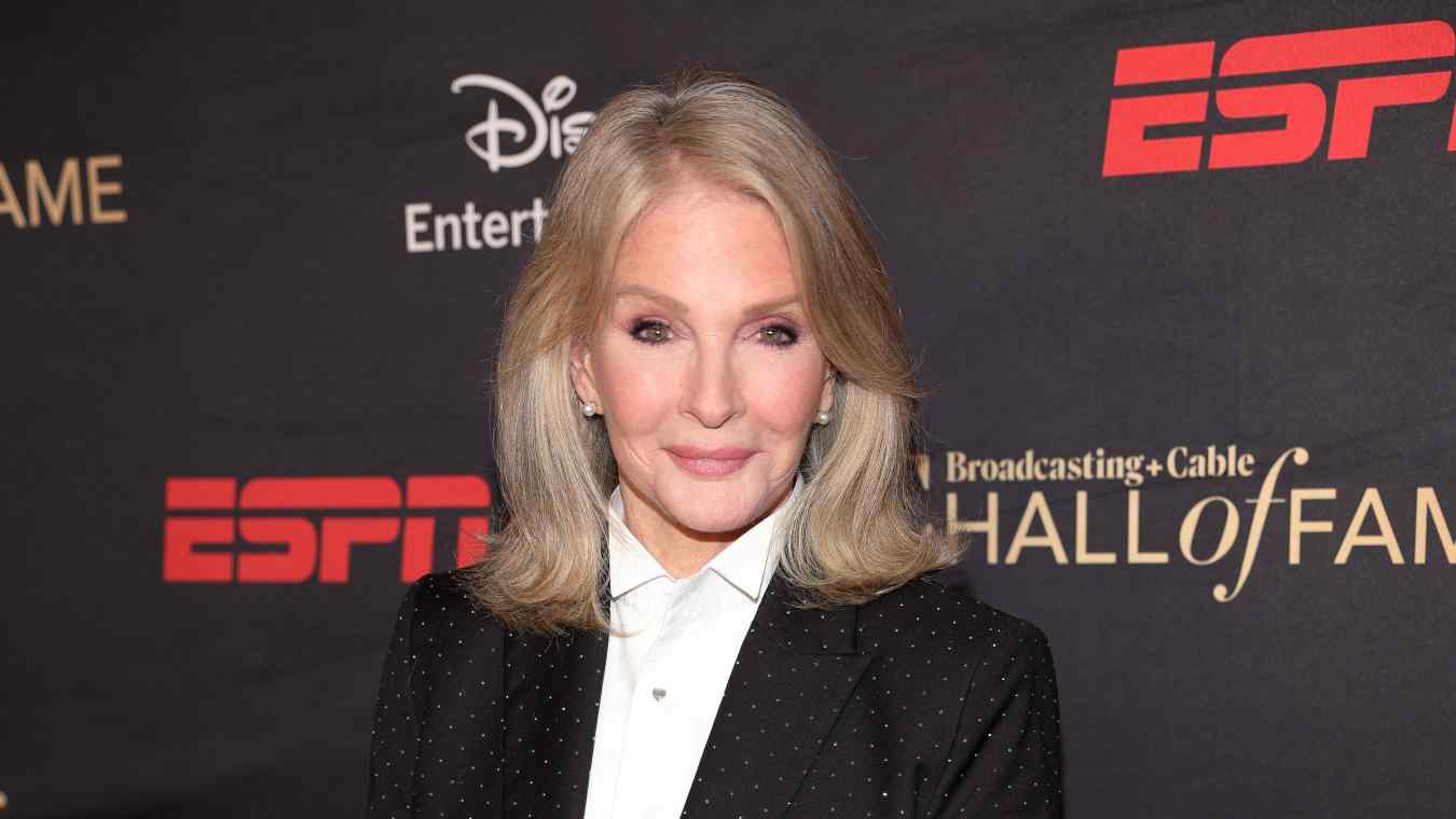 Deidre Hall Joins the 'Star Trek' Universe in 'Strange New Worlds ...