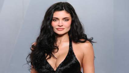 Kylie Jenner turns up the heat in new Frankies Bikinis collaboration: See the campaign. 