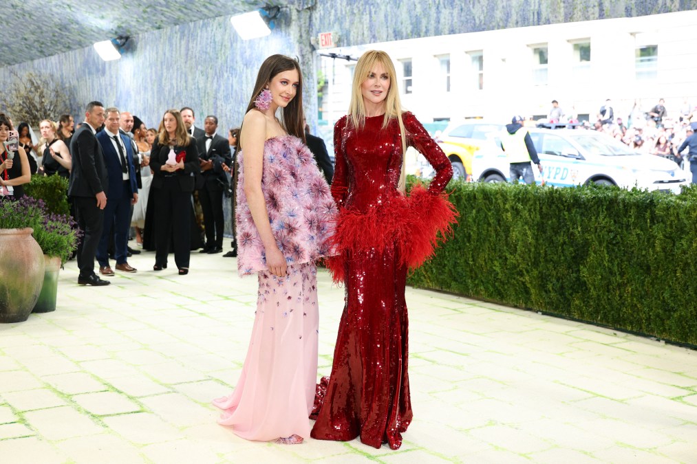 Sunday Rose Kidman-Urban and Nicole Kidman.