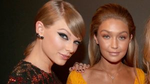 LOS ANGELES, CA - AUGUST 30: (L-R) Recording artist Taylor Swift, models Gigi Hadid, Karlie Kloss and Lily Aldridge attend the 2015 MTV Video Music Awards at Microsoft Theater on August 30, 2015 in Los Angeles, California. (Photo by Christopher Polk/Getty Images)