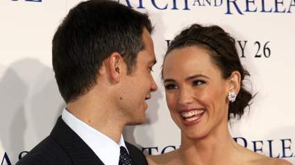 Why Jennifer Garner Cast Timothy Olyphant in ‘The Five Star Weekend’