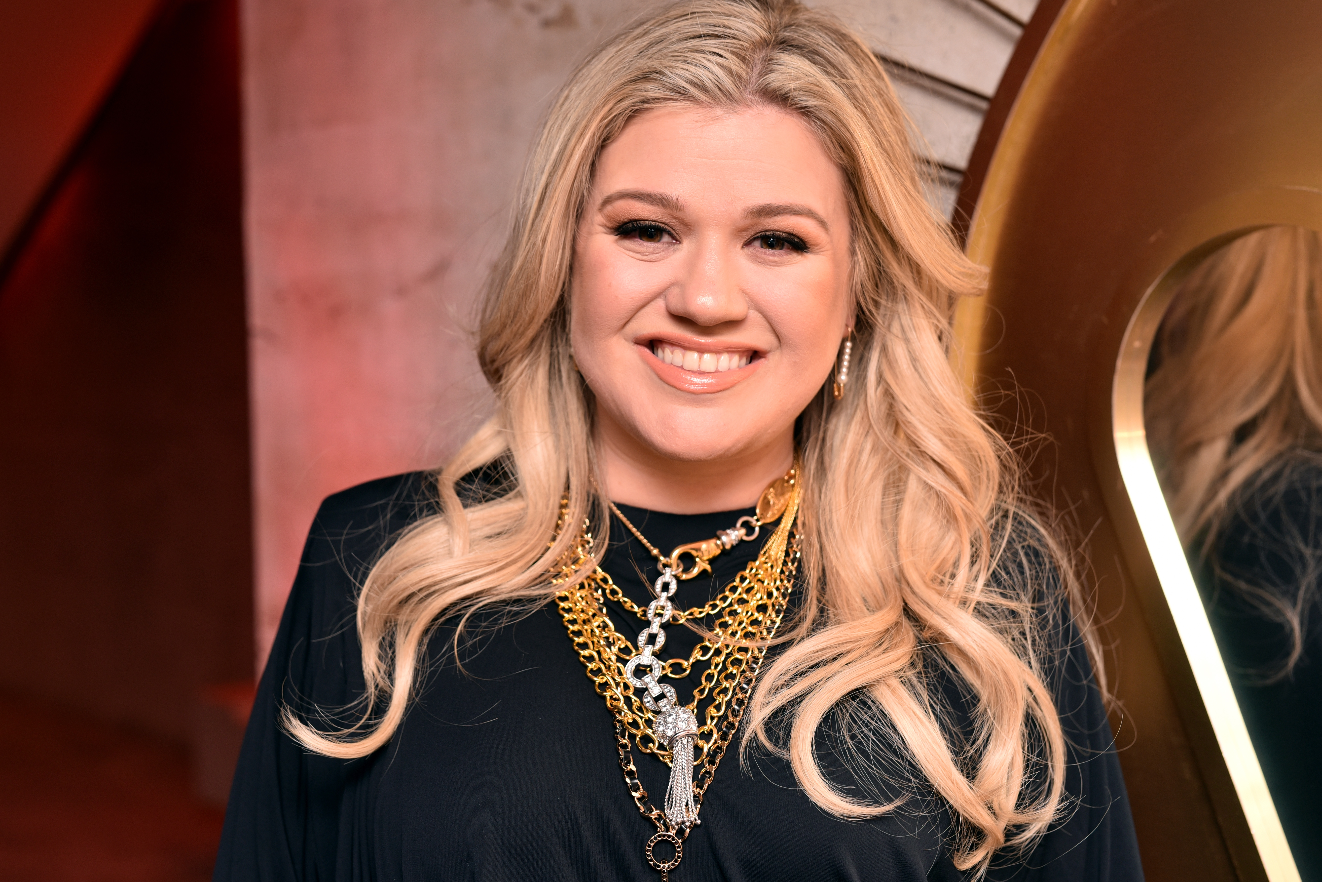 Kelly Clarkson Celebrates New Chapter With Playful NBC Joke