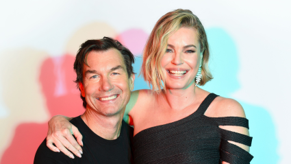 Jerry O’Connell & Rebecca Romijn’s Twin Daughters Are Grown Up & Gorgeous In New Pic — ‘One Looks Like Mom & One Looks Like Dad’