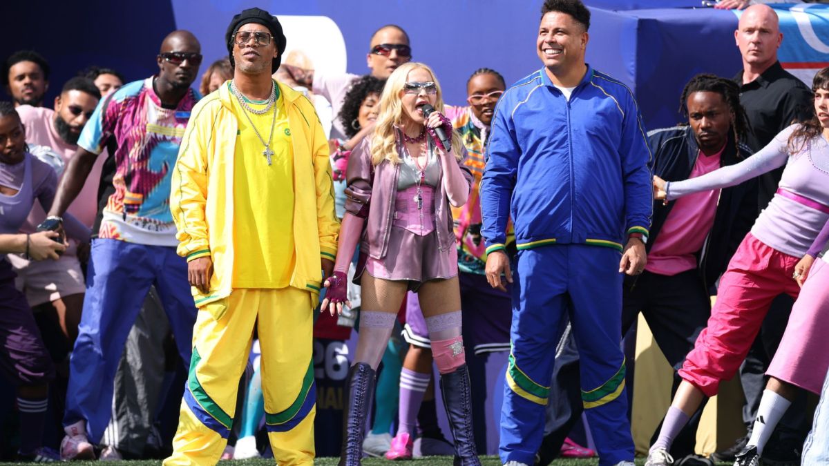 Madonna Performs Music At FIFA World Cup Madonna Performs Music At FIFA World Cup