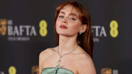 ‘Stranger Things’ Star Sadie Sink Dishes on Her Biggest Theater Pet Peeve, ‘I Am Filled With So Much Rage’