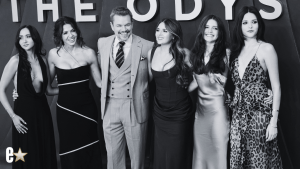 Matt Damon's Daughters Attend 'The Odyssey' Premiere: Pics