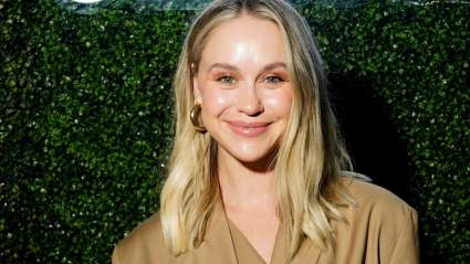 Becca Tobin Announces Her Baby’s Birth by Podcasting From the Hospital (VIDEO)