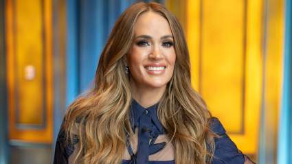 Carrie Underwood Has Fans Drooling Over Close-Up Pic of Her Enormous Wedding Ring