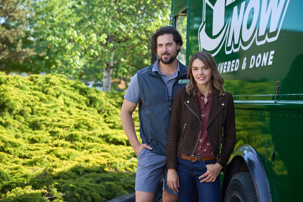 Chris McNally and Aimee Teegarden in "Love Finds You"