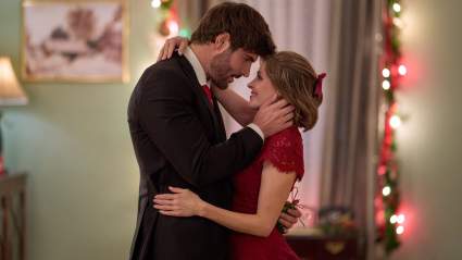 Fans Can Enjoy 4 Christmas Hits on Hallmark Channel Tomorrow — July 29