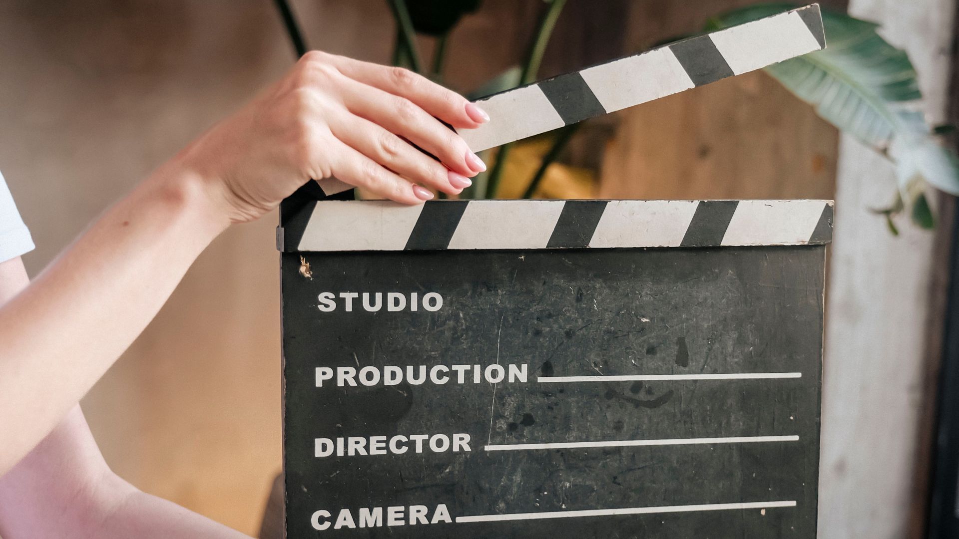 Hallmark’s ‘From Mailbox to Movie Set’ Sweepstakes Offers Walk-on Hallmark movie Role