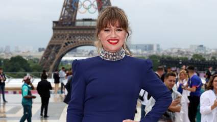 Kelly Clarkson Reveals Daughter’s Sweet Rule She Has to Follow at Concerts