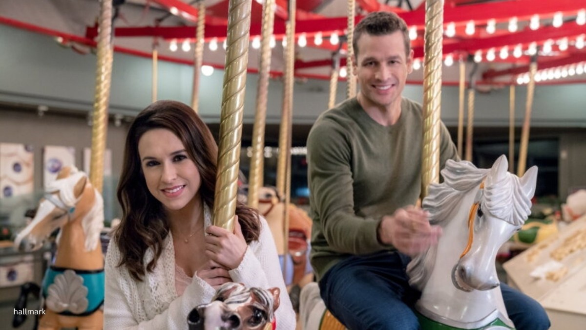 Lea Coco and Lacey Chabert