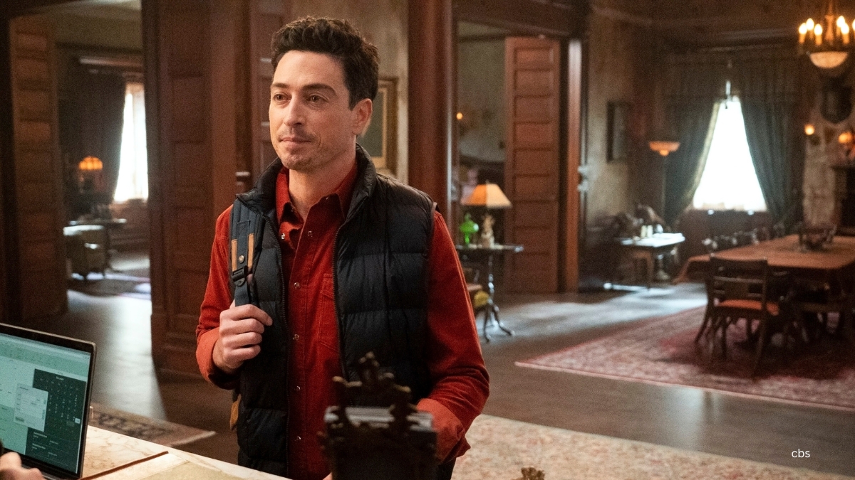 Ben Feldman as Kyle