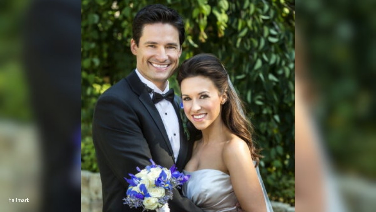 Warren Christie and Lacey Chabert