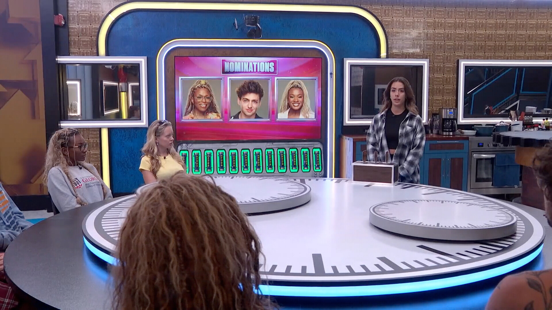 BB28: Taylor makes Drew back down
