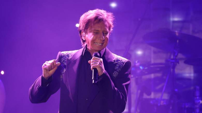Barry Manilow singing onstage