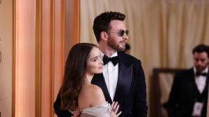Alba Baptistaand Chris Evans attend the 98th Oscars at Dolby Theatre