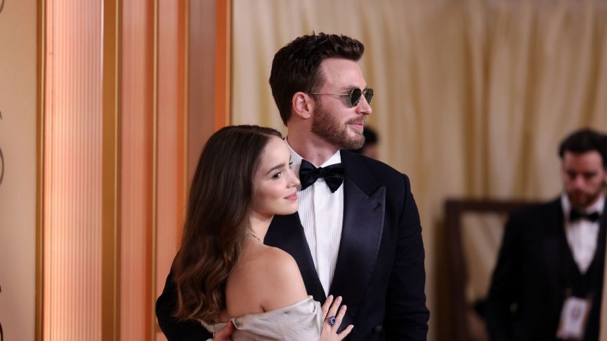 Alba Baptistaand Chris Evans attend the 98th Oscars at Dolby Theatre