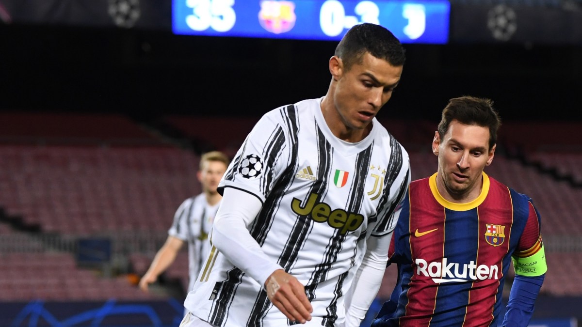 Cristiano Ronaldo and Lionel Messi playing football