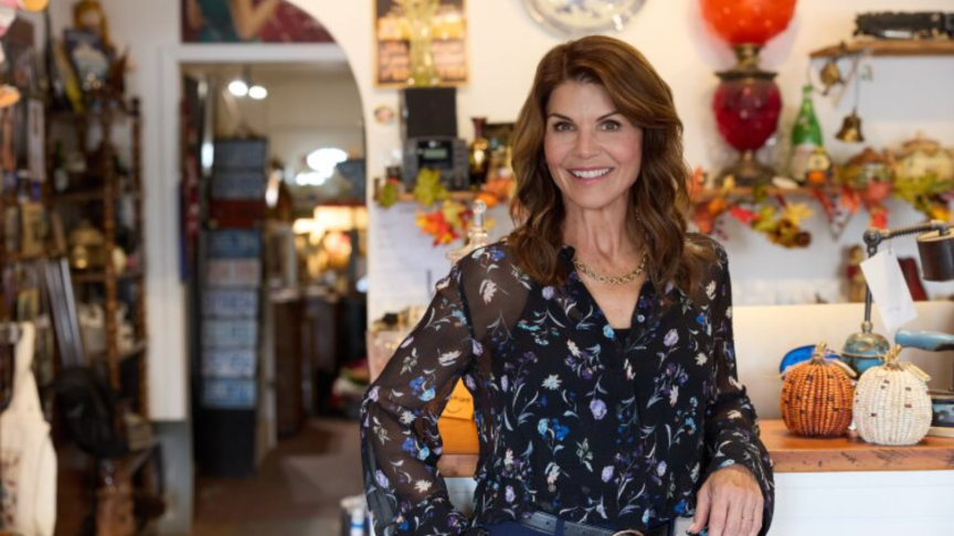 Garage Sale Mysteries: Murder Takes the Stage