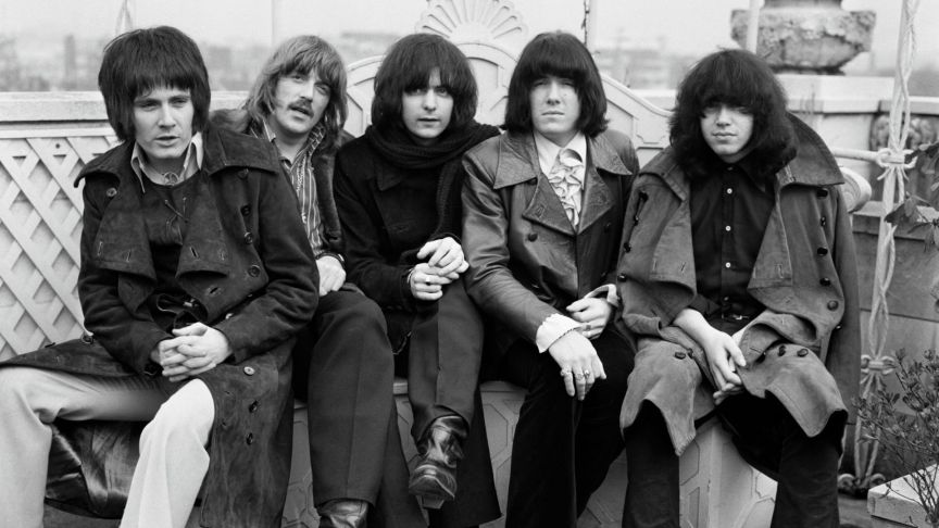 Ritchie Blackmore reunites with Deep Purple to play 'Smoke on the Water'
