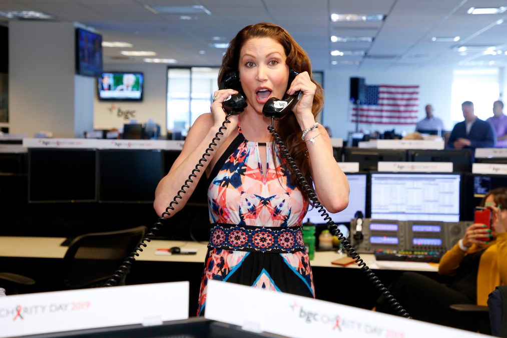 Shannon Elizabeth.