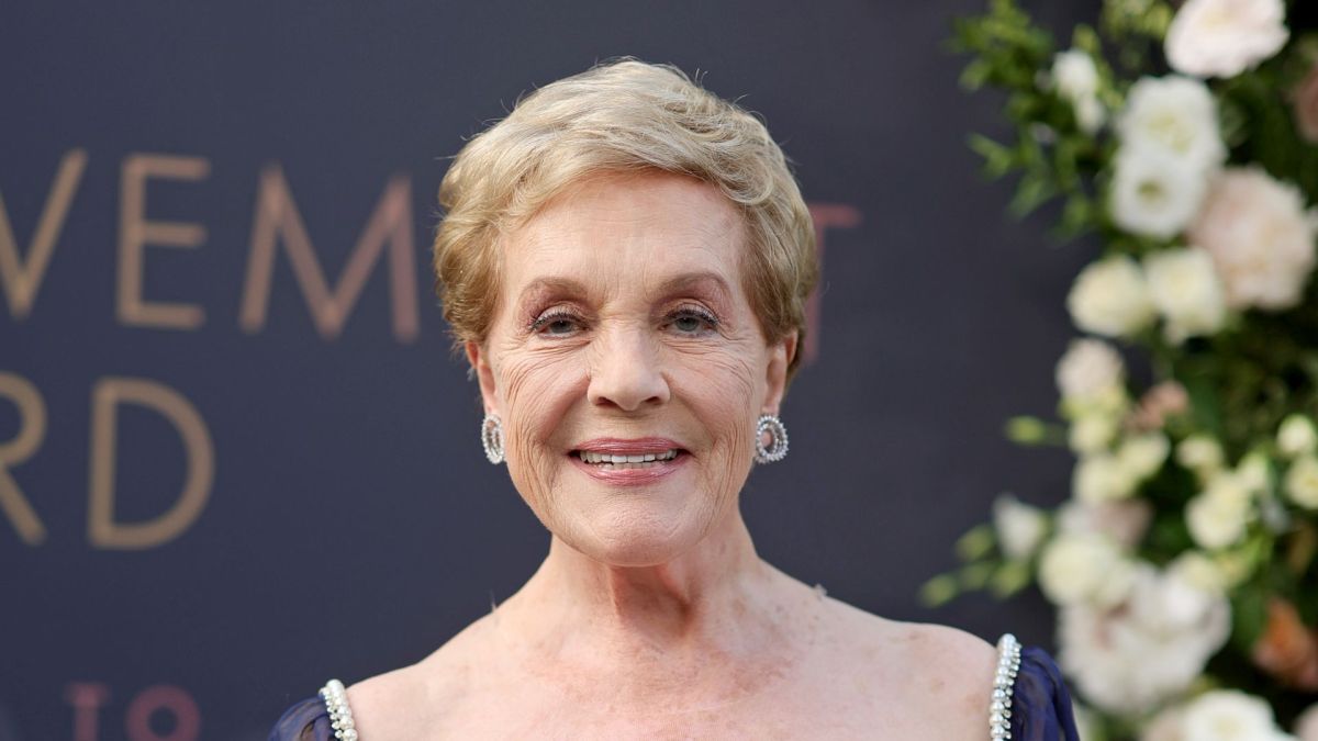 Julie Andrews starred in the Walt Disney movie 'Mary Poppins'