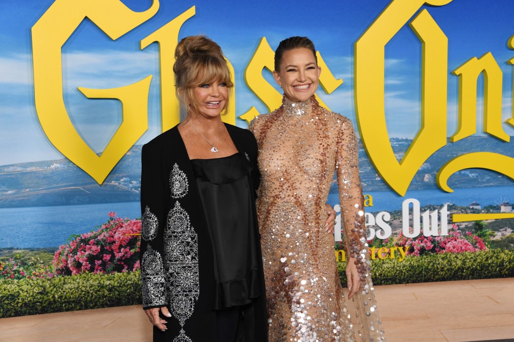 Goldie Hawn and Kate Hudson.