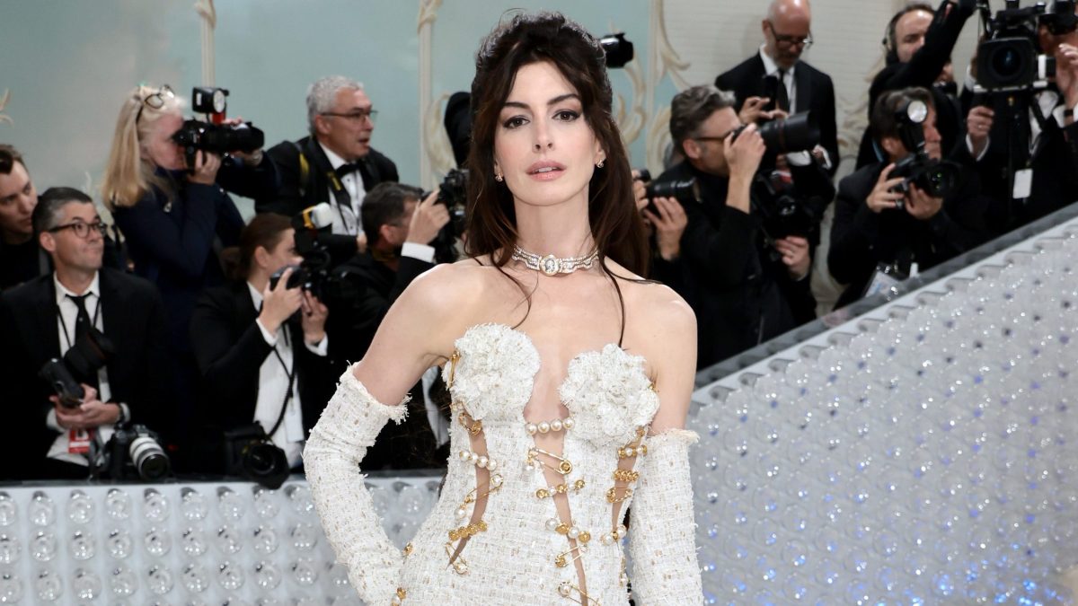 Anne Hathaway