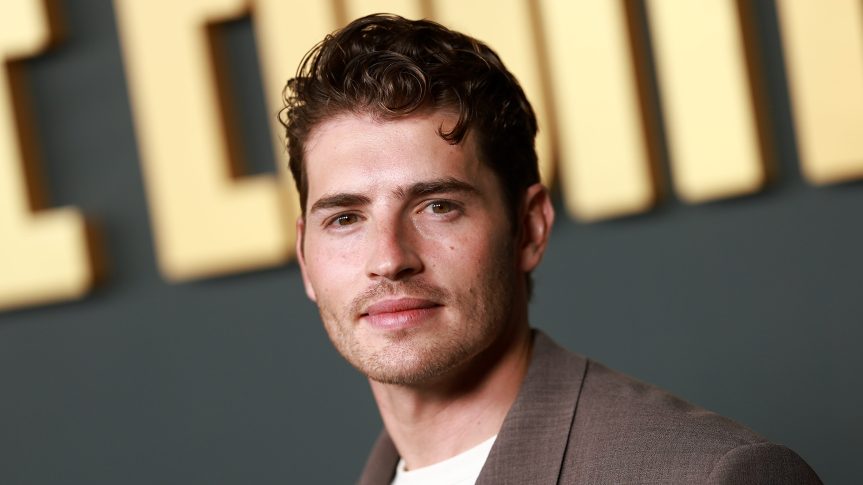 Gregg Sulkin.