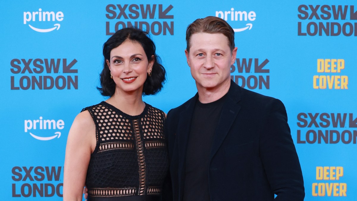 Morena Baccarin and Ben McKenzie