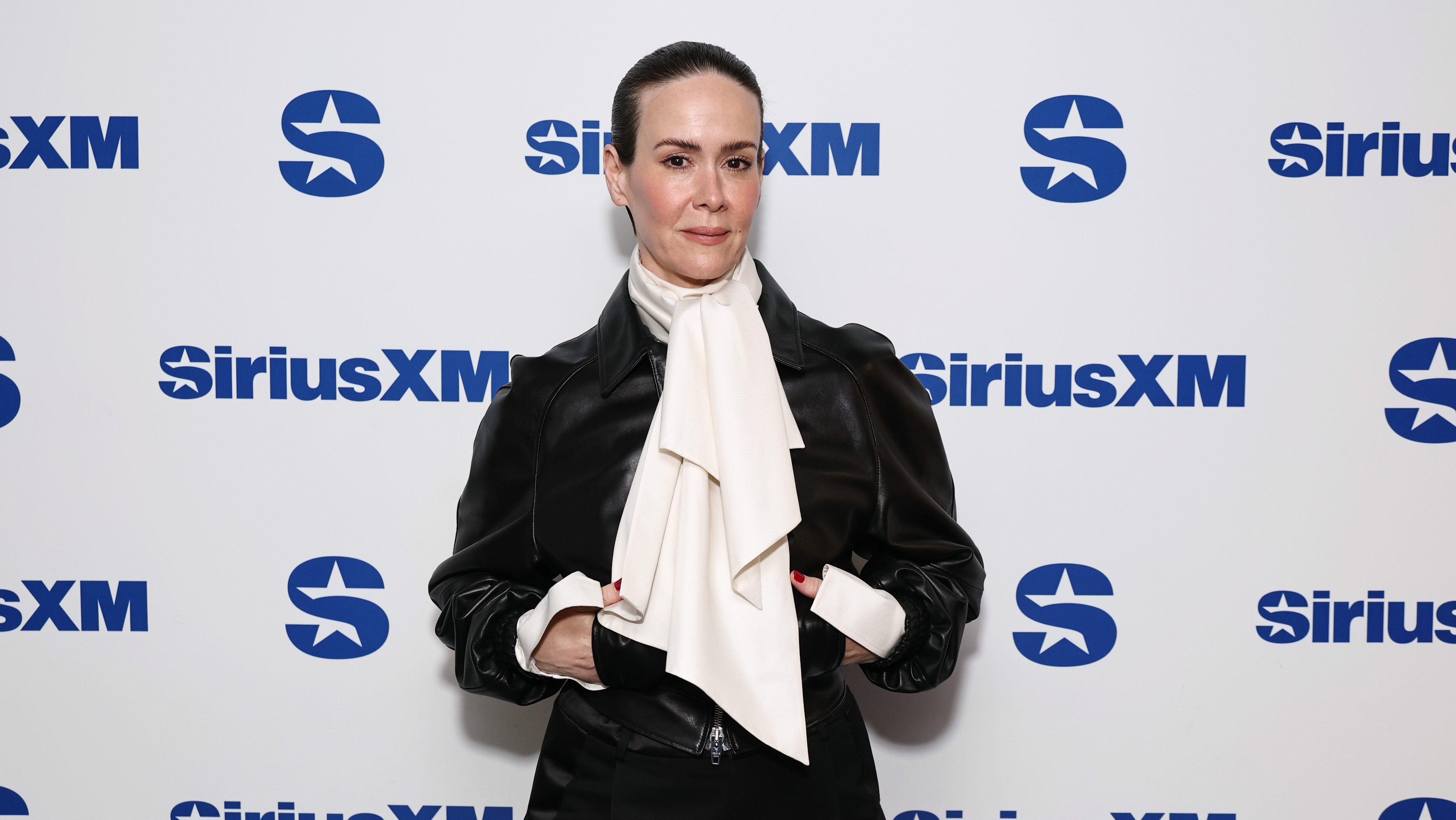 Sarah Paulson Looks Unrecognizable as Notorious Serial Killer in Netflix Series