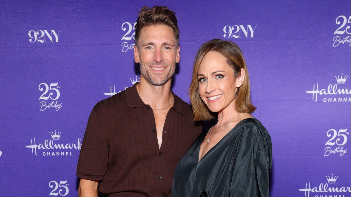 Andrew Walker, Nikki DeLoach