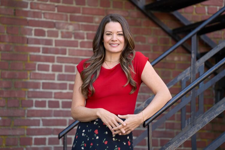 Kimberley Sustad in "Absolutely Devoted to You" from Hallmark