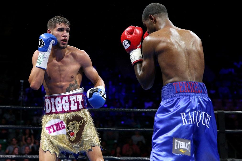 A photo showing Prichard Colón in a boxing competition.