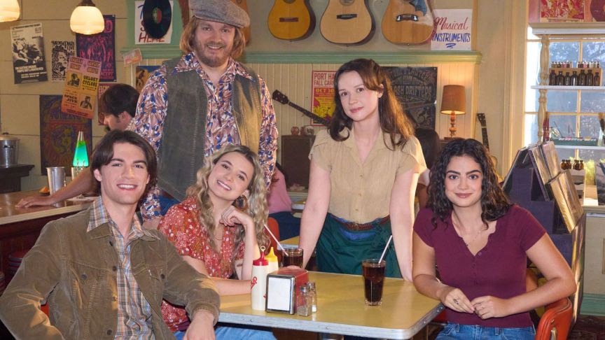 The Way Home Cast