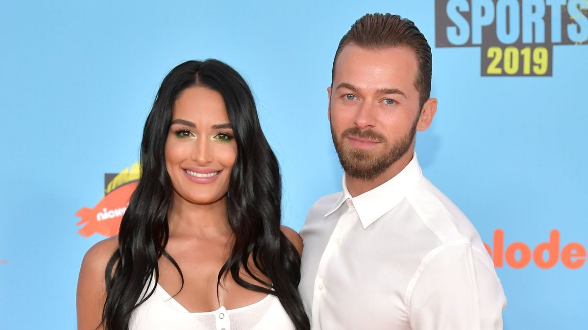 Nikki Bella Artem Chigvintsev