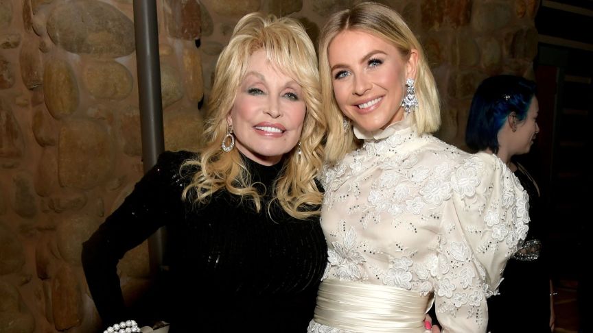 Dolly Parton and Julianne Hough