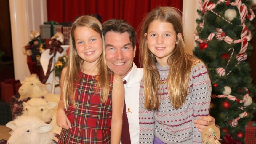 Jerry O'Connell and his daughters