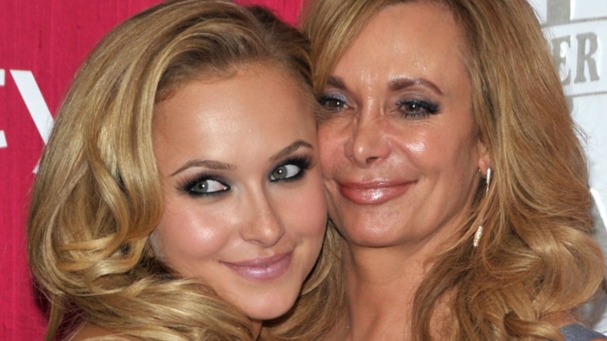 hayden panettiere and lesley vogel attend an event in 2009